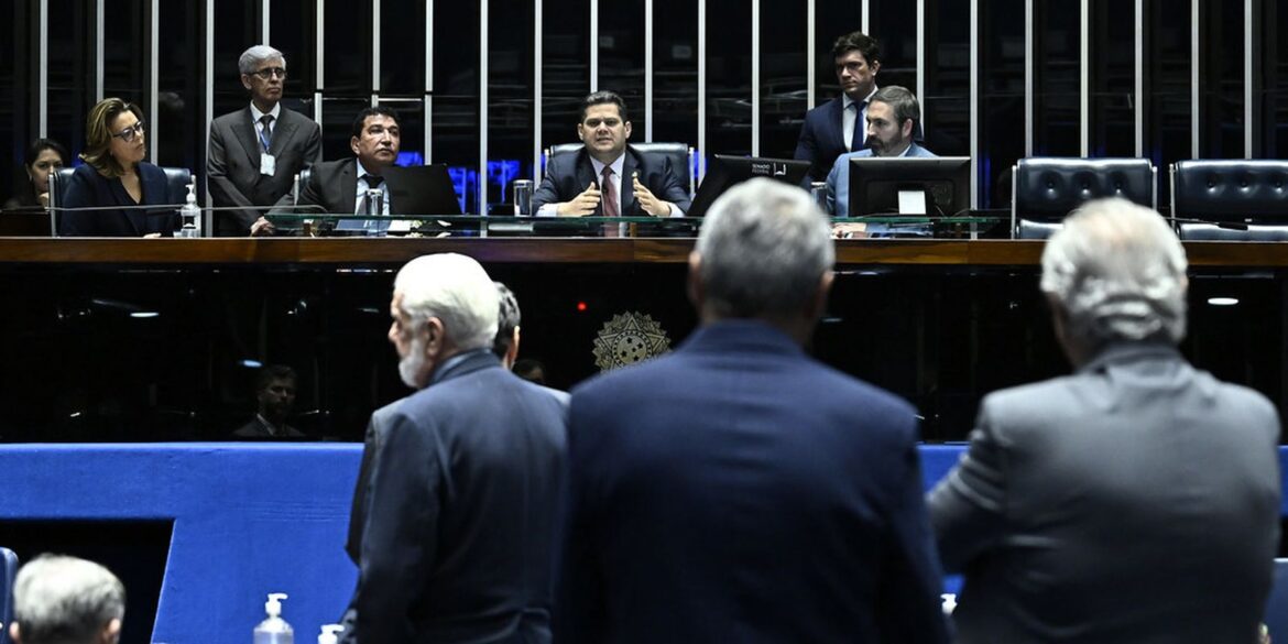 senado-aprova-cota-de-30%-para-mulheres-em-conselhos-de-estatais senado-aprova-cota-de-30%-para-mulheres-em-conselhos-de-estatais