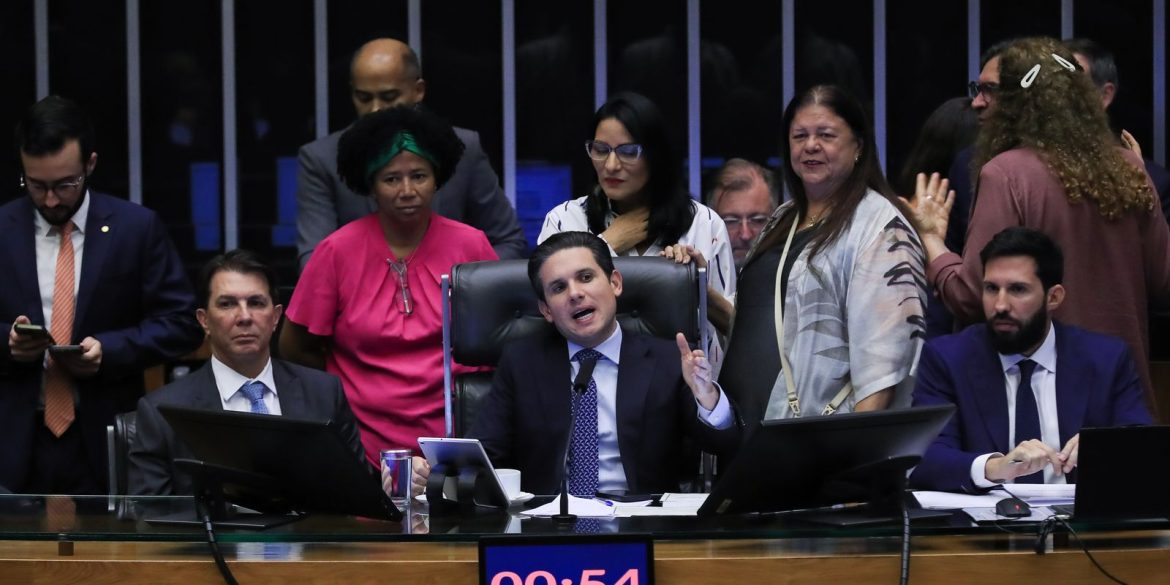 camara-aprova-regras-para-julgamentos-do-stf-e-envia-texto-ao-senado camara-aprova-regras-para-julgamentos-do-stf-e-envia-texto-ao-senado