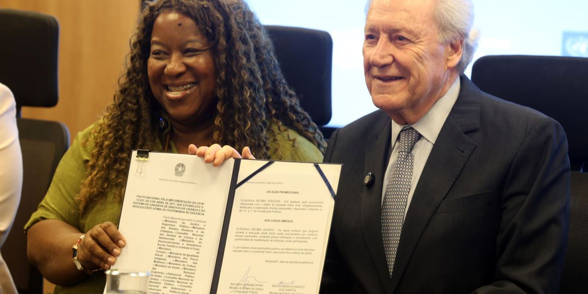 lewandowski-anuncia-serie-de-iniciativas-do-programa-crescer-em-paz lewandowski-anuncia-serie-de-iniciativas-do-programa-crescer-em-paz