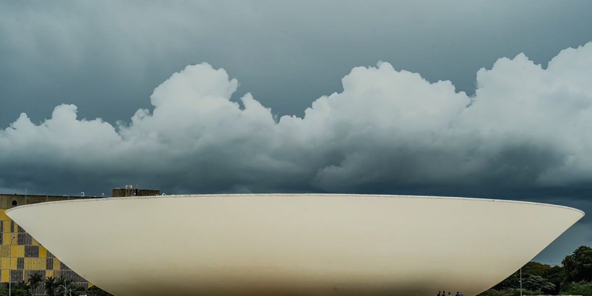 deputados-pedem-investigacao-federal-sobre-megaoperacao-no-rio