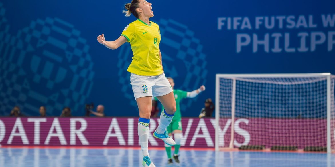brasil-goleia-e-avanca-para-semi-da-copa-do-mundo-de-futsal