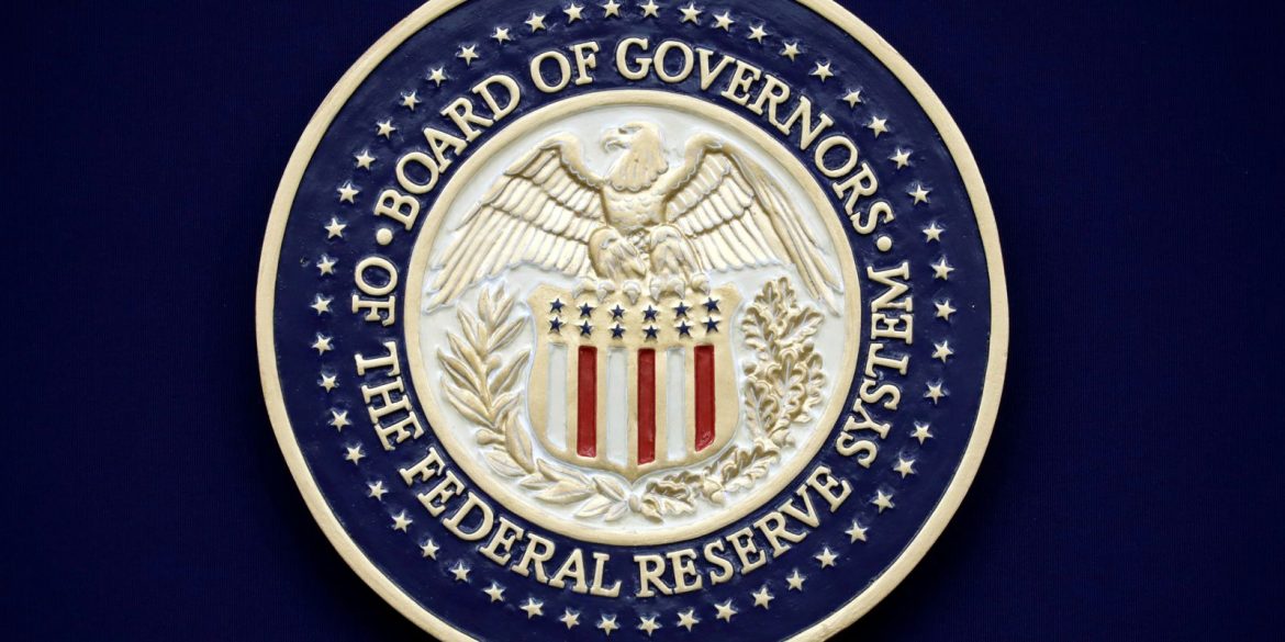 trump-usa-acusacao-criminal-como-chantagem-para-reduzir-juros,-diz-fed