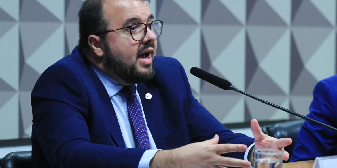 regis-dudena-assume-secretaria-de-reformas-economicas-da-fazenda