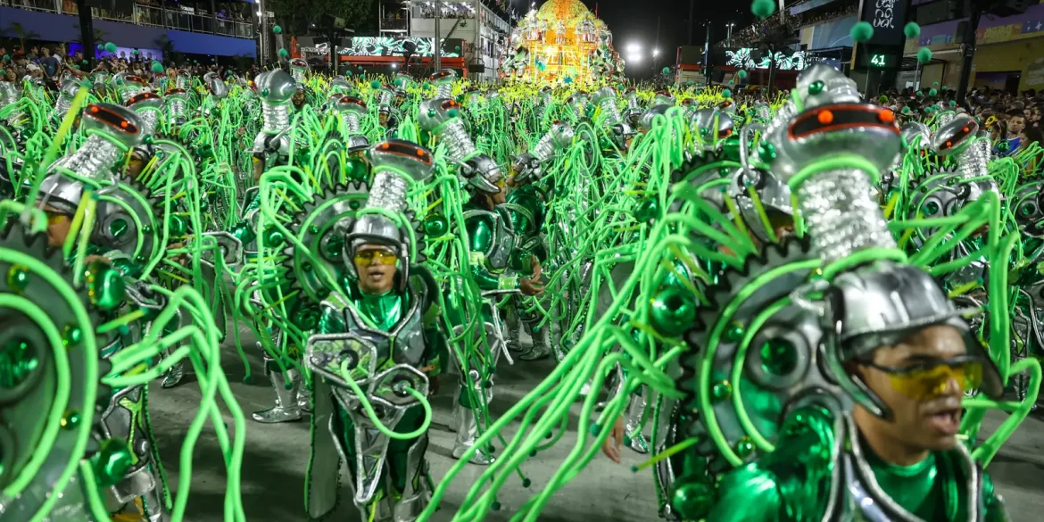 carnaval:-segundo-dia-do-grupo-especial-promete-sacudir-a-sapucai