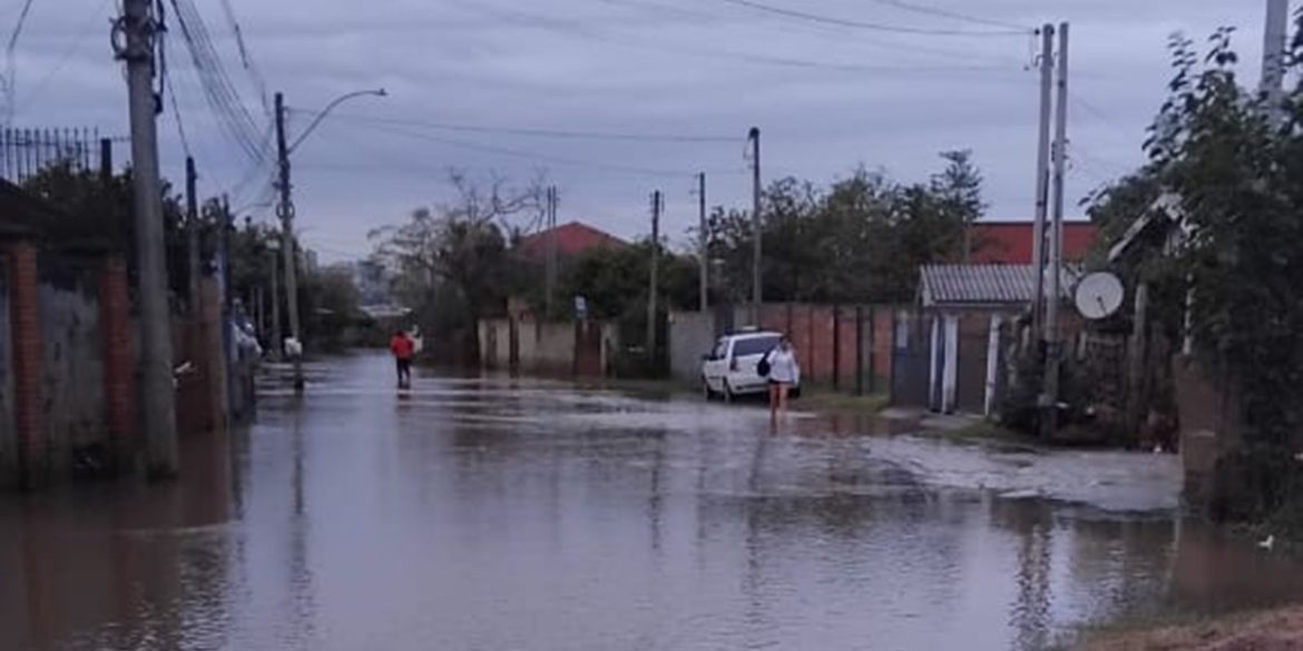 chuvas-fortes-causam-estragos-no-noroeste-do-rio-grande-do-sul
